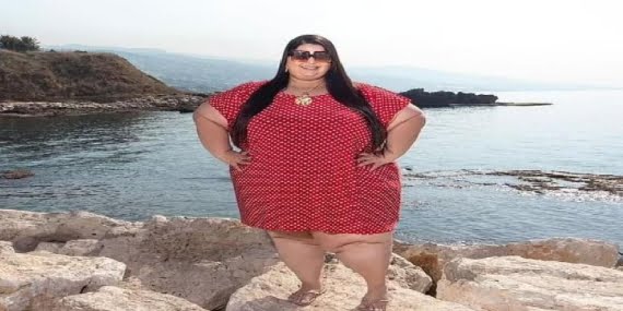 Fazla kilolu diye uçağa alınmayan kadın için mahkeme karar verdi