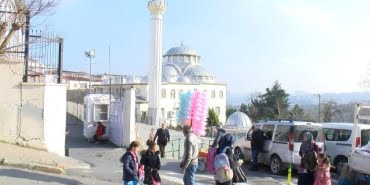 gonullu-muezzin-camide-yanlis-namaz-kildirdin-15529016_8974_m