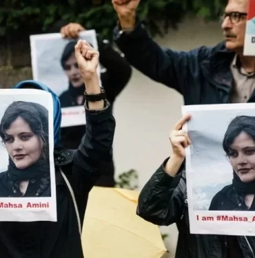 iran-dan-tarihi-karar-ahlak-polisi-lagvedildi-1670182376-416-x750