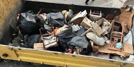 Bir daireden 40 ton çöp çıktı!