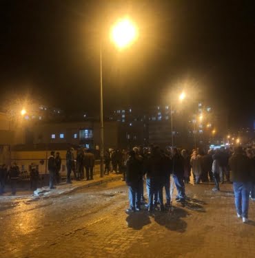 A218E7D0-A2A1-4DFE-841C-5C3F4E5693FE