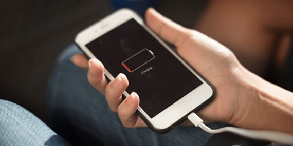 Şarj aleti olmadan iPhone satan Apple’a para cezası