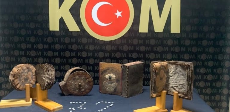 kom tarihi eser