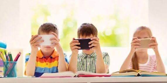 Samsung yöneticisi çocuklar için uyardı