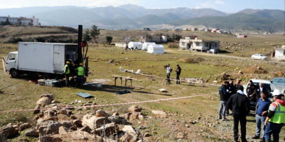 ‘Yeni konutlar fay hattına en az 500 metre uzağa yapılacak’