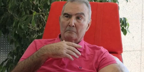 Deniz Baykal hayatını kaybetti