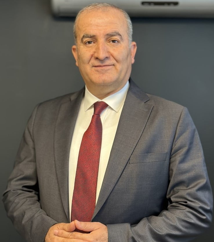 Cuma Hoca'dan depremzedelere eğitim desteği