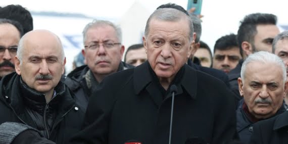 Cumhurbaşkanı Erdoğan: Çadırlarda kalmak istemeyenlerin 1 yıllık kira bedelini ödeyeceğiz