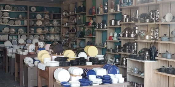 Tabak bile kırılmayan binanın müteahhidi konuştu: Her şeyi kuralına göre yaptım