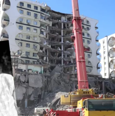 kolon-kesen-marketle-davalik-olmus-avukatin-cansiz-bedeni-9-gunde-enkazdan-cikarildi-qNHM