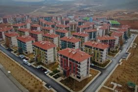 DETAYLAR - 81 İlde 500 Bin Sosyal Konut! Başvuru Şartları ve Fiyatlar FIRSATÇILAR YİNE İŞ BAŞINDA, ELAZIĞ'DA 800 LİRALIK KİRALAR 4 BİNE ÇIKTI