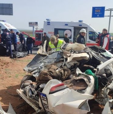 0x0-mardinde-feci-kaza-tirin-altinda-ezildi-2-olu-1-yarali-1677663162293