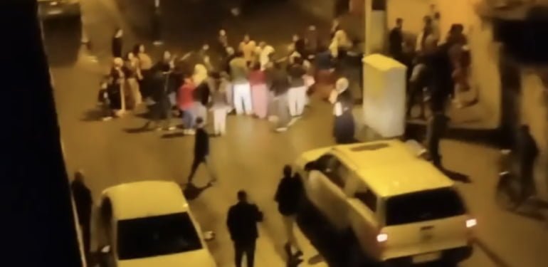 7FC96E04-8A8D-47E0-852A-8819B52FAC1C