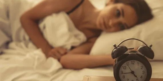 Kalitesiz uyku, aşıların etkisini azaltıyor