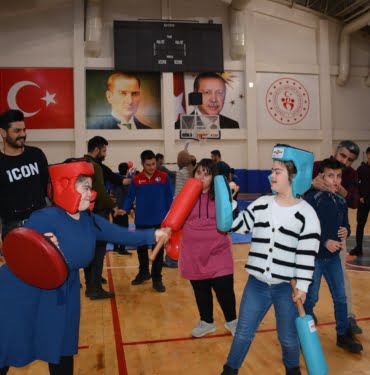 DOWN SENDROMLU ETKİNLİĞİ 6