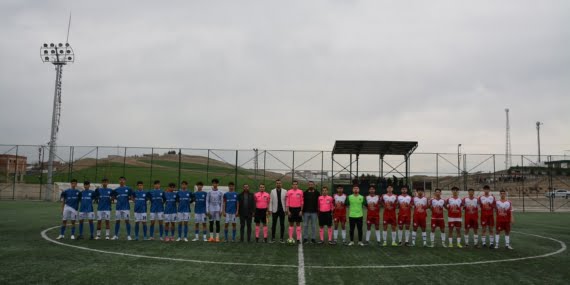Liselilerin futbol maçı muhteşem finalle sonlandı Liselilerin futbol maçı muhteşem finalle sonlandı