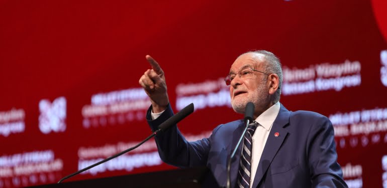 Temel_Karamollaoğlu_İkinci_Yüzyılın_İzmir_İktisat_Kongresinde