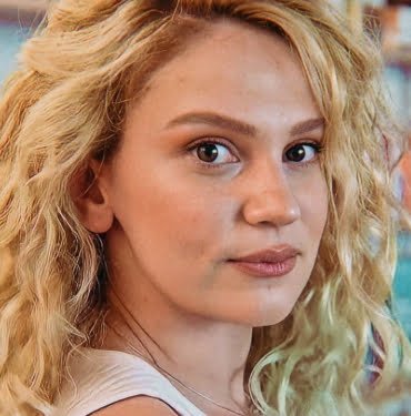 farah-zeynep-abdullah-aski-memnu-bi-pGsb_cover