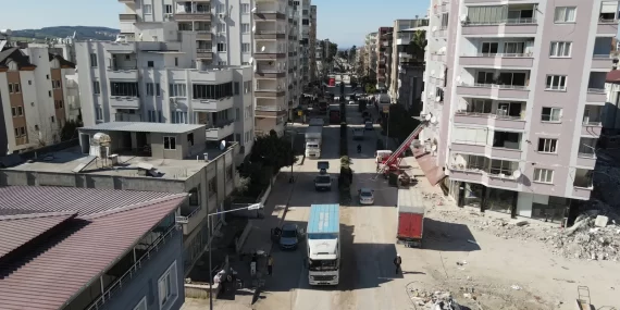 Konut satışı ve kiralarda fahiş fiyat artıran 5 kişiye gözaltı Konut satışı ve kiralarda fahiş fiyat artıran 5 kişiye gözaltı