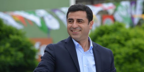 Demirtaş’tan eleştirilere kar benzetmeli yanıt: Barış yolcuları yola odaklanmalı