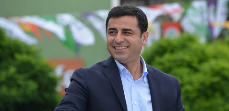 Selahattin Demirtaş: Barış için her türlü katkıya hazırız selahattin demirtaş