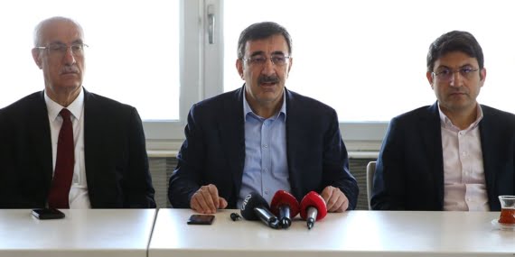 AK Partili Cevdet Yılmaz, Kızılay Başkanı Kınık’ı istifaya çağırdı