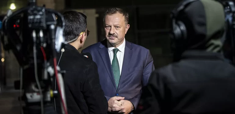 AK Parti Yüksek Seçim Kurulu Temsilcisi Recep Özel,