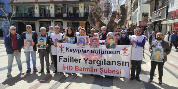 Batman’da Kayıp Yakınları ile İHD 13 yaşındaki Davut ile 16 yaşındaki Nedim’in faillerini sordu