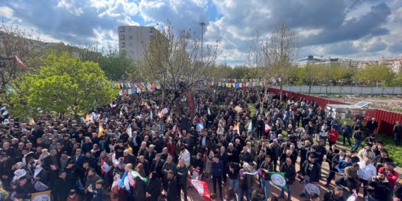 Batman’da Yeşil Sol Parti milletvekili adaylarından şehir turu