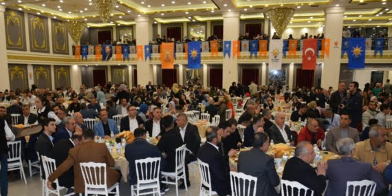 AK Parti’den iftar programı