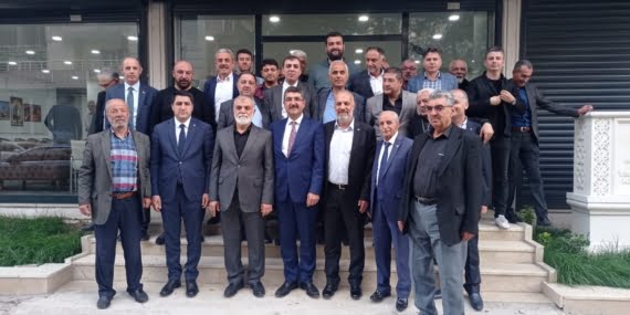 Nasıroğlu, Batman Midyatlılar Sosyal Yardımlaşma ve Kültür Derneği'ni ziyaret etti Nasıroğlu, Batman Midyatlılar Sosyal Yardımlaşma ve Kültür Derneği’ni ziyaret etti