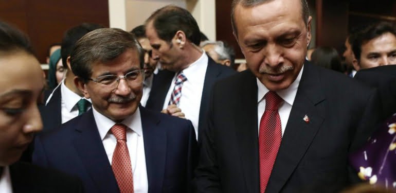 davutoglu-erdogana-mhpyle-ittifak-yapmayin-dedim-buyuk-balik-kucuk-baligi-yutar-ahmet-bey-yanitini-verdi-e8zF
