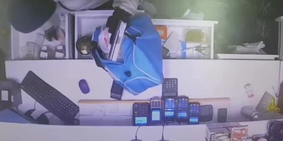 Oyuncak tabanca ile soygun