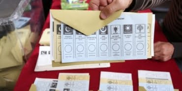 ysk-dan-partilerin-oy-pusulasindaki-yerleri-icin-kura-cekiliyor-5649