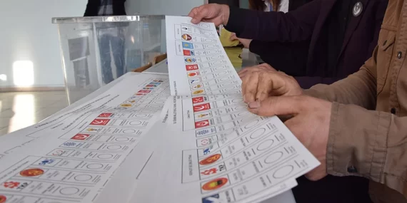 Sandıkta ilk usulsüzlük girişimi: Kurul başkanlığı iptal