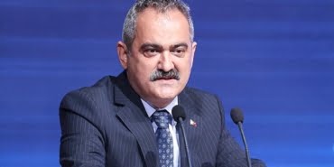 Milli Eğitim Bakanı Mahmut Özer
