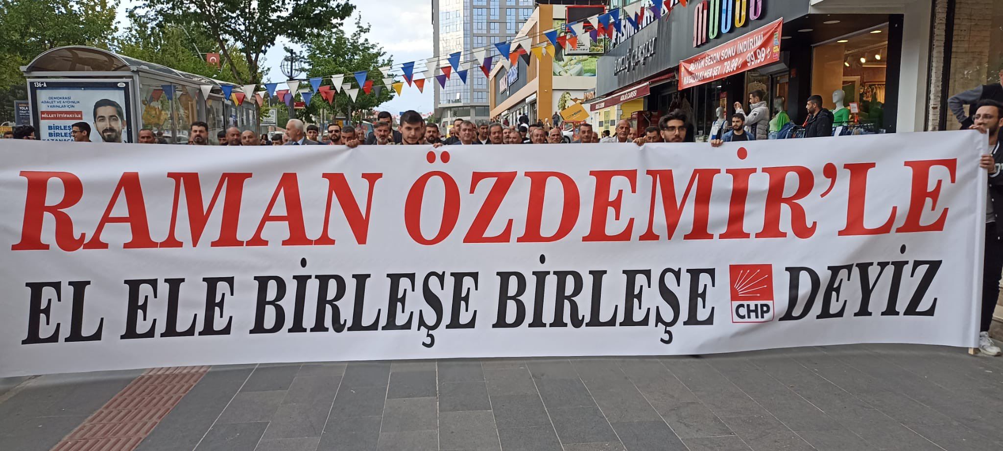 Raman aşiretinin önemli ismi CHP'ye desteğini açıkladı