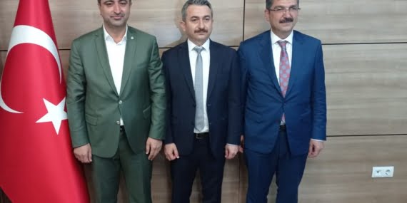 AK Partili Milletvekilleri mazbatalarını aldı