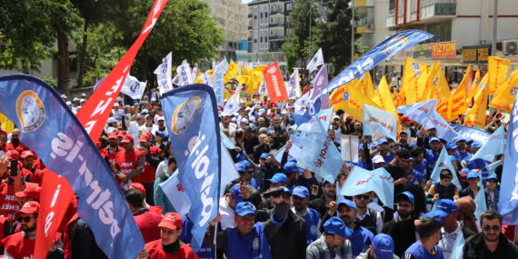 Batman’da binler 1 Mayıs İşçi bayramını kutladı