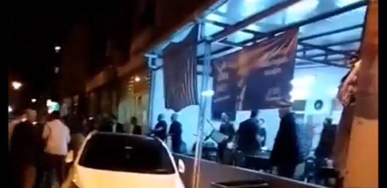 chp-nin-izmir-deki-secim-burosuna-saldiri