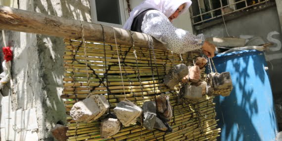 Koçer kadınlar yaylalara çıkmaya hazırlanıyor