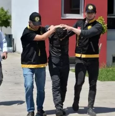 yer-adana-rahmetli-de-cok-iyi-bir-insan-degildi-deyince-olduruldu.jpg