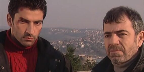 Bir zamanların çok izlenen dizisi ekranlara geri dönüyor