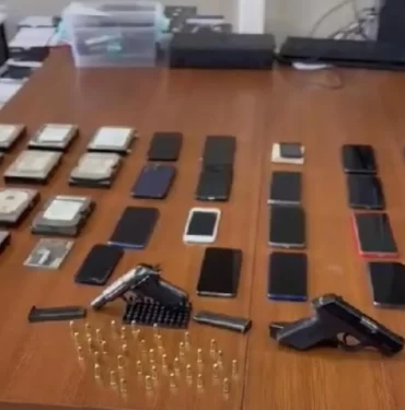 6496798f4e3fe01e84fd2b37