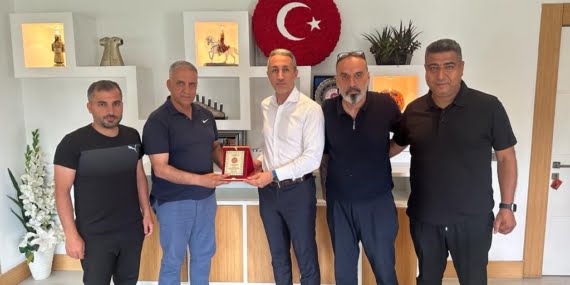 Mustafa Demir’e ASKF’den plaket