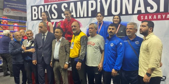 Türkiye Ferdi Boks Şampiyonası’ndan Batmanlı Helen Rüzgar, 3’ncü oldu