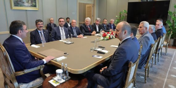 Batman AK Parti milletvekillerinden Ankara’ya çıkarma