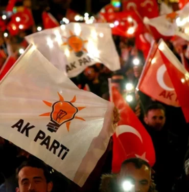 ak parti bayraklar vatandaş