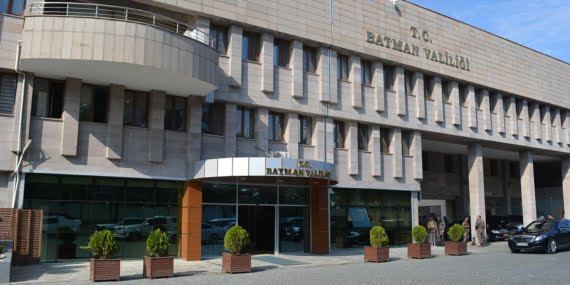 Kaçak yapılaşma tartışması: Batman valiliğinden eleştirilere cevap