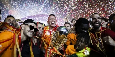 galatasarayin-sampiyonluguna-ozel-1905-er-adet-hatira-parasi-basildi-1